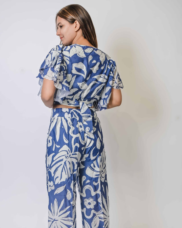 PRINTED COTTON BACK TIE KNOT TOP WITH STRAIGHT PANTS