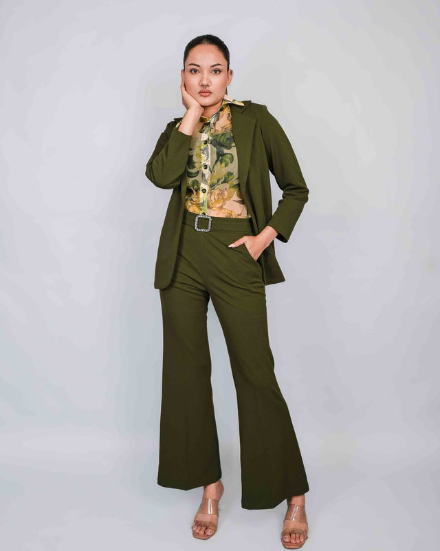 FLARED TROUSERS WITH BUCKLE AND PRINTED ORGANZA SHIRT WITH BLAZER