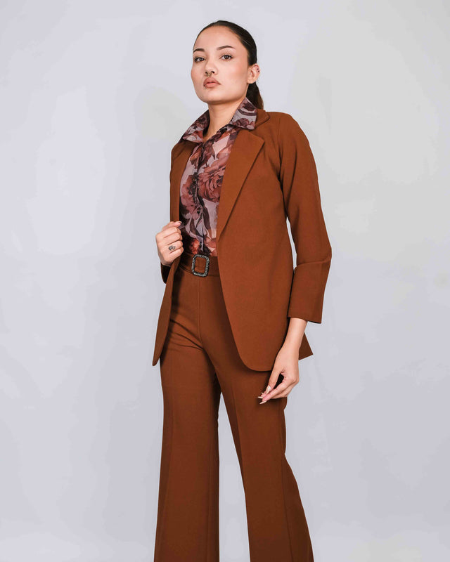 FLARED TROUSERS WITH BUCKLE AND PRINTED ORGANZA SHIRT WITH BLAZER