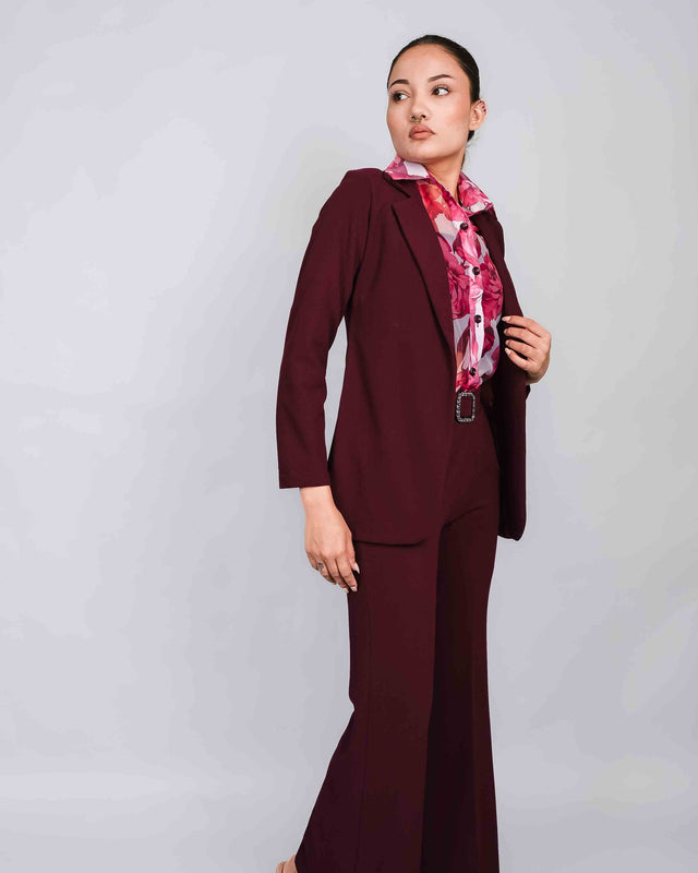 FLARED TROUSERS WITH BUCKLE AND PRINTED ORGANZA SHIRT WITH BLAZER