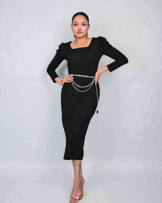 STYLISH PUFF SLEEVE DRESS WITH CHAIN BELT FOR A CHIC LOOK