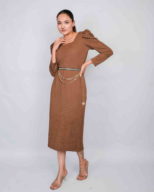 STYLISH PUFF SLEEVE DRESS WITH CHAIN BELT FOR A CHIC LOOK