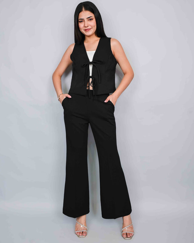 FRONT KNOT DETAILED TOP WITH TROUSERS